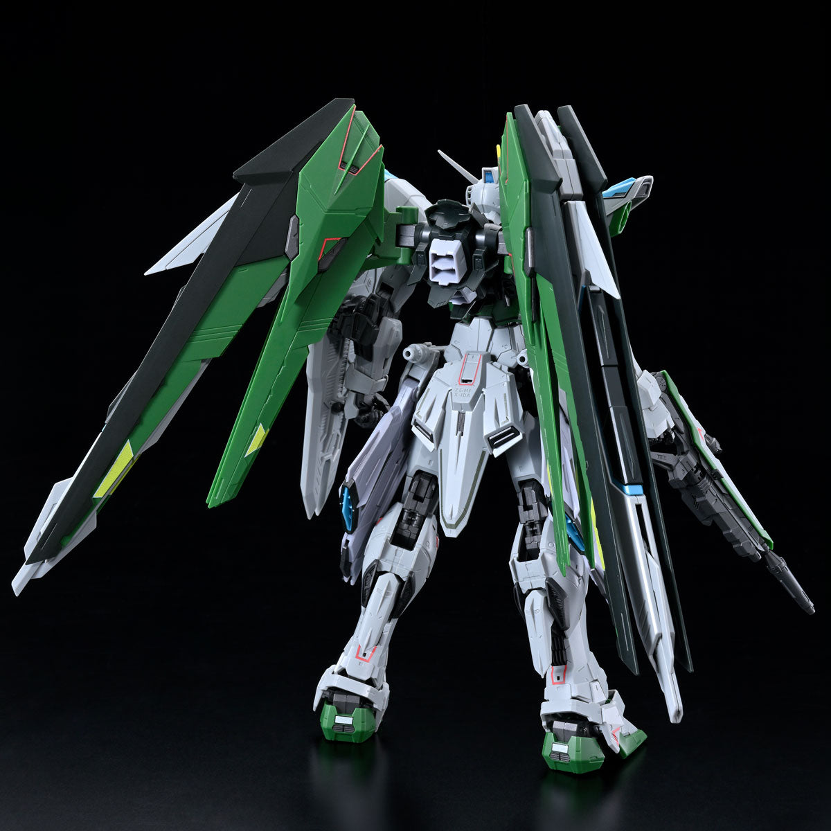 ロボット MG Freedom Gundam Ver.2.0 Real Type MG ZGMF-X10A Freedom Gundam Ver.2.0 [Real Type Color] – The Hangar Bay